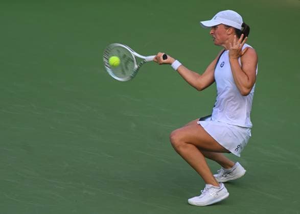 BNP Paribas Warsaw Open 2023 WARSAW, POLAND - JULY 29, 2023 : World No.1 Iga Swiatek of Poland in action against Yanina Wickmayer of Belgium during the Women s Singles Semifinal match on Day Seven of the BNP Paribas Warsaw Open, on July 29, 2023, in Warsaw, Poland. Warsaw Poland  Copyright: xArturxWidakx originalFilename:widak-bnpparib230729_npnOr.jpg