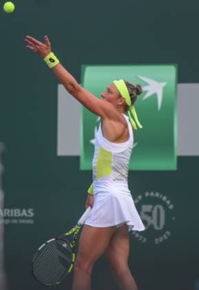 BNP Paribas Warsaw Open 2023 WARSAW, POLAND - JULY 29, 2023 : Yanina Wickmayer of Belgium during a match against World No.1 Iga Swiatek of Poland during the Women s Singles Semifinal match on Day Seven of the BNP Paribas Warsaw Open, on July 29, 2023, in Warsaw, Poland. Warsaw Poland  Copyright: xArturxWidakx originalFilename:widak-bnpparib230729_npqNJ.jpg