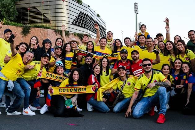 FIFA Frauen-Weltmeisterschaft 2023: Deutschland - Kolumbien; 30.07.2023 Fans der kolumbianischen Frauen feiern vor dem Stadion vor dem Spiel FIFA Frauen-Weltmeisterschaft 2023: Deutschland - Kolumbien; Sydney Gadigal, Sydney Football Stadium, 30.07.2023 *** FIFA Womens World Cup 2023 Germany Colombia 30 07 2023 Colombian womens fans celebrate outside the stadium before the match FIFA Womens World Cup 2023 Germany Colombia Sydney Gadigal, Sydney Football Stadium, 30 07 2023 Copyright: xBEAUTIFULxSPORTS Jonesx