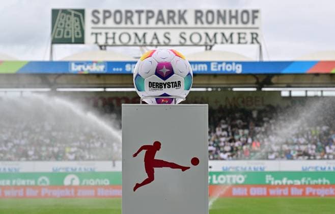 30 07 2023 football season 2023 2024 2 football Bundesliga 01 matchday SpVgg Greuther Fürth Kleeblatt SC Paderborn SCP 07 Sportfoto Zink xwoxzix DFL regulations prohibit any use of photographs as image sequences and or quasi video only for editorial use 29 07 2023 football amateur football season 2023 2024 Landesliga 03 matchday FSV Erlangen Bruck SV Unterreichenbach xwoxzix feature impression symbol image symbol photo match ball ball with crest logo emblem