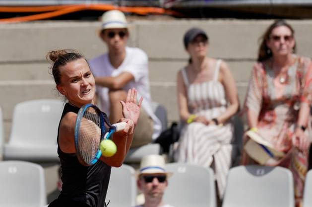 July 30, 2023, Lausanne, Vaud, Switzerland: Lausanne, Switzerland: FranceÃ¢â‚¬â ¢s CLARA BUREL plays a forehand against ItalyÃ¢â‚¬â ¢s Elisabetta Cocciaretto during their WomenÃ¢â‚¬â ¢s singles final match on the seventh day of the 2023 Ladies Open Lausanne. Lausanne Switzerland - ZUMAs230 20230730_znp_s230_009 Copyright: xCorinexScibozx