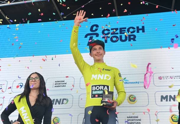Florian Lipowitz (BORA - hansgrohe), overall winner of the Czech Tour cycling stage race, celebrates on the podium, in Sumperk, Czech Republic, on July 30, 2023. (CTKxPhoto LudekxPerina) CTKPhotoP2023073004689  CTKPhotoP2023073004689