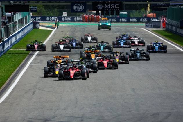 Start, 16 Charles Leclerc MCO, Scuderia Ferrari , 11 Sergio Perez MEX, Oracle Red Bull Racing , 44 Lewis Hamilton GBR, Mercedes AMG Petronas F1 Team , 55 Carlos Sainz ESP, Scuderia Ferrari , F1 Grand Prix of Belgium at Circuit de Spa Francorchamps on July 30, 2023 in Spa Francorchamps, Belgium Photo by HOCH ZWEI Spa Francorchamps Belgium