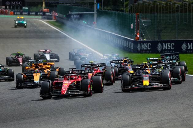 Start, 16 Charles Leclerc MCO, Scuderia Ferrari , 11 Sergio Perez MEX, Oracle Red Bull Racing , 44 Lewis Hamilton GBR, Mercedes AMG Petronas F1 Team , 55 Carlos Sainz ESP, Scuderia Ferrari , F1 Grand Prix of Belgium at Circuit de Spa Francorchamps on July 30, 2023 in Spa Francorchamps, Belgium Photo by HOCH ZWEI Spa Francorchamps Belgium