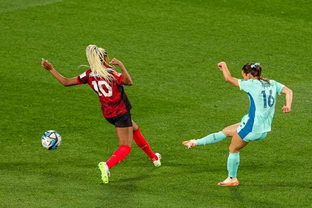 Canada v Australia Women 2023 FIFA Women™s World Cup 31 07 2023. Goal 0-1 Hayley Raso (16) of Australia scores a goal during the 2023 FIFA Women™s World Cup match between Canada Women and Australia Women at Melbourne Rectangular Stadium, Melbourne, Australia on 31 July 2023. Editorial use only , Copyright: xNigelxKeenex PSI-17738-0017