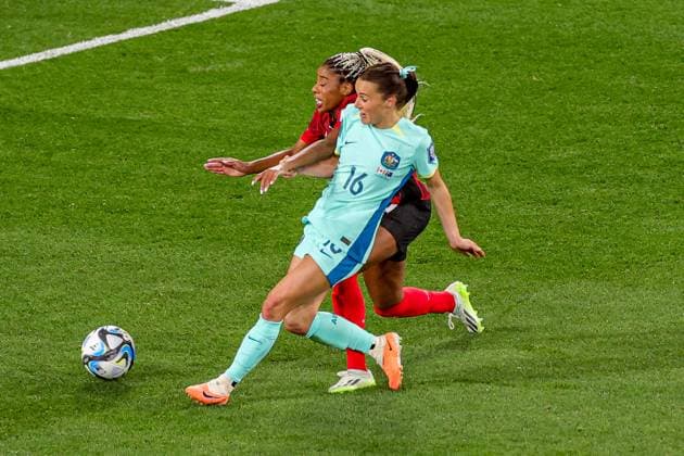 Canada v Australia Women 2023 FIFA Women™s World Cup 31 07 2023. Hayley Raso (16) of Australia shoots towards the goal during the 2023 FIFA Women™s World Cup match between Canada Women and Australia Women at Melbourne Rectangular Stadium, Melbourne, Australia on 31 July 2023. Editorial use only , Copyright: xNigelxKeenex PSI-17738-0021