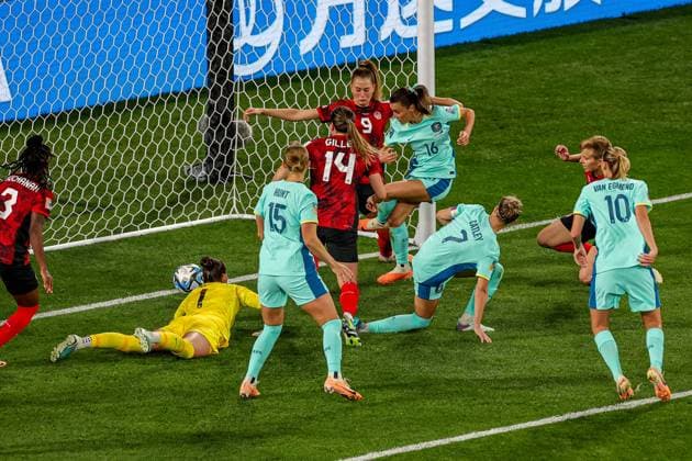 Canada v Australia Women 2023 FIFA Women™s World Cup 31 07 2023. Goal 0-2 Hayley Raso (16) of Australia scores a goal during the 2023 FIFA Women™s World Cup match between Canada Women and Australia Women at Melbourne Rectangular Stadium, Melbourne, Australia on 31 July 2023. Editorial use only , Copyright: xNigelxKeenex PSI-17738-0028