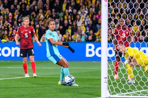 Mary Fowler scoring Australias third goal during the FIFA Women s World Cup 2023 match between Canada Women and Australia Women at Melbourne Rectangular Stadium, Melbourne, Australia on 31 July 2023. Copyright: xRichardxNicholsonx 37840011