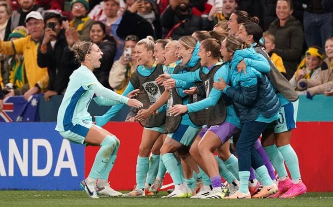 Mandatory Credit: Photo by Shutterstock (14029229p) Steph Catley of Australia celebrates after scoring the fourth goal with teammates Canada Women v Australia Women, FIFA Women s World Cup, Group B, International Football, Melbourne Rectangular Stadium, Perth, Australia - 31 July 2023 Canada Women v Australia Women, FIFA Women s World Cup, Group B, International Football, Melbourne Rectangular Stadium, Perth, Australia - 31 July 2023 Copyright: xShutterstockx 14029229p