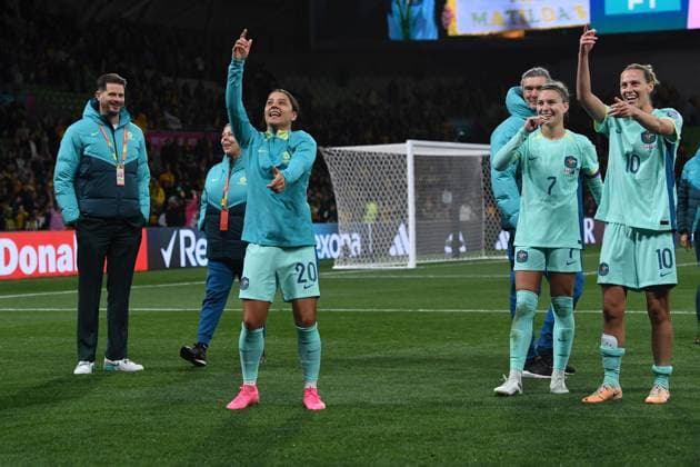 Mandatory Credit: Photo by Morgan Hancock Shutterstock (14028970fe) Sam Kerr of Australia, Stephanie Catley of Australia and Emily van Egmond of Australia celebrate at full time Canada Women v Australia Women, FIFA Women s World Cup, Group B, International Football, Melbourne Rectangular Stadium, Perth, Australia - 31 July 2023 Canada Women v Australia Women, FIFA Women s World Cup, Group B, International Football, Melbourne Rectangular Stadium, Perth, Australia - 31 July 2023 Copyright: xMorganxHancock Shutterstockx 14028970fe