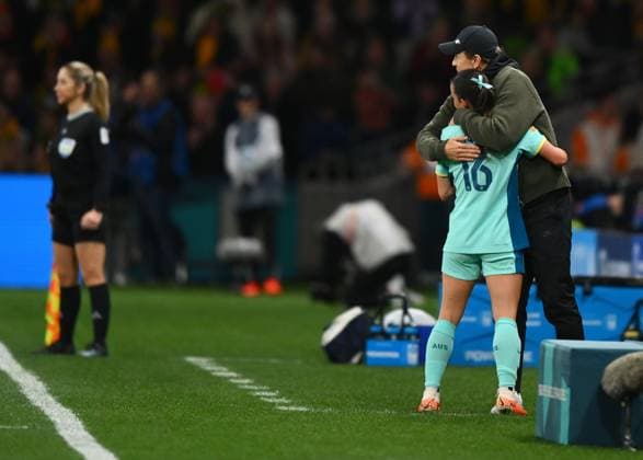 Mandatory Credit: Photo by Morgan Hancock Shutterstock (14028970ft) Hayley Raso of Australia is substituted and greeted by Tony Gustavsson, Head Coach of Australia Canada Women v Australia Women, FIFA Women s World Cup, Group B, International Football, Melbourne Rectangular Stadium, Perth, Australia - 31 July 2023 Canada Women v Australia Women, FIFA Women s World Cup, Group B, International Football, Melbourne Rectangular Stadium, Perth, Australia - 31 July 2023 Copyright: xMorganxHancock Shutterstockx 14028970ft