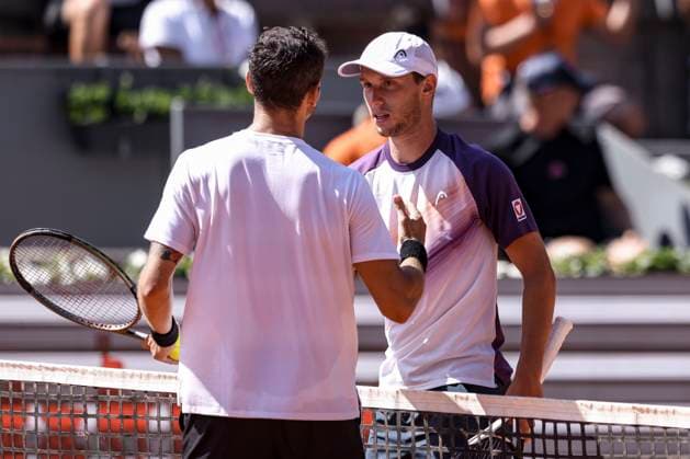TENNIS - ATP, Tennis Herren Generali Open 2023 KITZBUEHEL,AUSTRIA,31.JUL.23 - TENNIS - ATP World Tour, Generali Open. Image shows Guido Andreozzi (ARG) and Filip Misolic (AUT).  GEPAxpictures xPatrickxSteiner