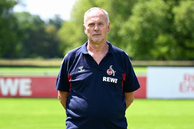 Zeugwart Kresimir Ban 1 FC Köln 1 BL, Porträttermin 2023 2024