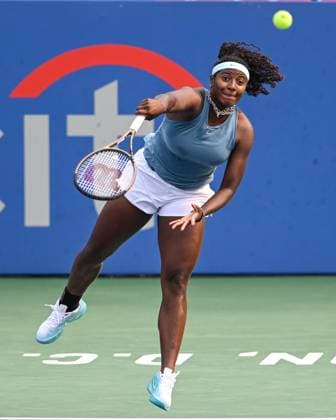 August 1, 2023, Washington, D.C, U.S: HAILEY BAPTISTE hits a serve during her match at the Rock Creek Tennis Center. Washington U.S. - ZUMAg196 20230801_zap_g196_035 Copyright: xKylexGustafsonx
