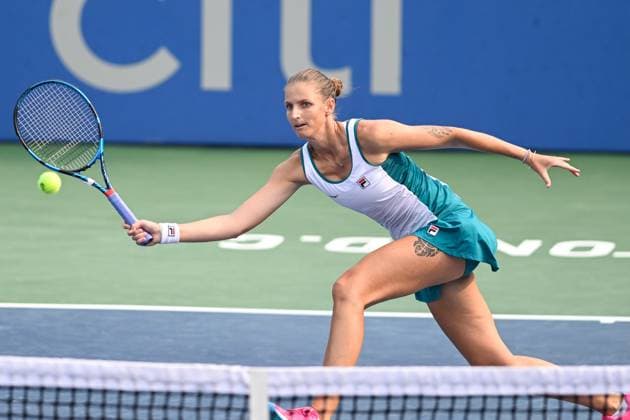 August 1, 2023, Washington, D.C, U.S: KAROLINA PLISKOVA hits a volley during her match at the Rock Creek Tennis Center. Washington U.S. - ZUMAg196 20230801_zap_g196_048 Copyright: xKylexGustafsonx