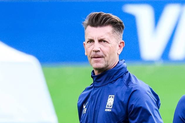FIFA Womens World Cup 2023 final training South Korea before the match against Germany 02 08 2023 Colin Bell head coach South Korea FIFA Womens World Cup 2023 final training South Korea before the match against Germany Brisbane Meaanjin, Perry Park, 02 08 2023 Copyright: xBEAUTIFULxSPORTS Jonesx