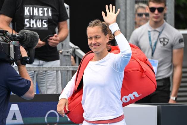 Barbora Strycova (Czech Republic) waves during match against Ankita Raina (India) within the WTA, Tennis Damen Prague Open 2023 tennis tournament, 1st round, on August 2, 2023, in Prague, Czech Republic. (CTKxPhoto MichalxKamaryt) CTKPhotoP2023080204696  CTKPhotoP2023080204696