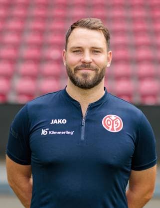 Football Official Portrait 1 FSVMainz 05, 1 FSV Mainz 05, Bundesliga Season 2023 2024, Nico Hölzel Physiotherapist ,