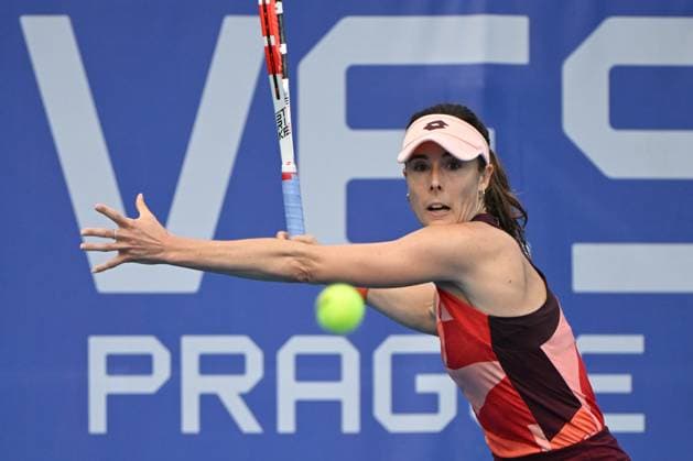 Alize Cornet of France in action during the WTA, Tennis Damen Prague Open 2023 tennis tournament match vs. Kaia Kanepi of Estonia, second round, on August 3, 2023, in Prague, Czech Republic. (CTKxPhoto MichalxKamaryt) CTKPhotoP2023080303607  CTKPhotoP2023080303607