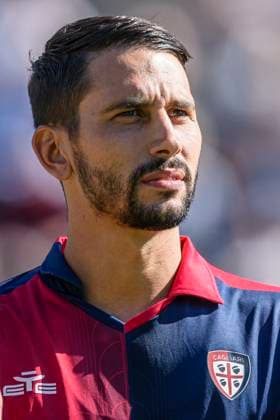 Cagliari Calcio v Como 1907 - Friendly Edoardo Goldaniga of Cagliari Calcio looks on prior to the pre-season friendly football match between Cagliari Calcio and Como 1907. Chatillon Italy Copyright: xNicolòxCampox