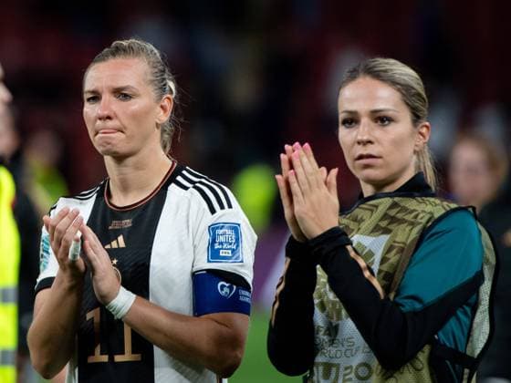 Alexandra Popp Germany, 11 , Melanie Leupolz Germany, 18 is disappointed with draw and elimination after group stage, AUS, South Korea vs Germany, FIFA Womens World Cup Australia 2023, Matchday 3, Group H, 03 08 2023 AUS, South Korea vs Germany, FIFA Womens World Cup Australia 2023, Matchday 3, Group H, 03 08 2023 Brisbane Copyright: xEibner-Pressefoto Memmlerx EP_MMR