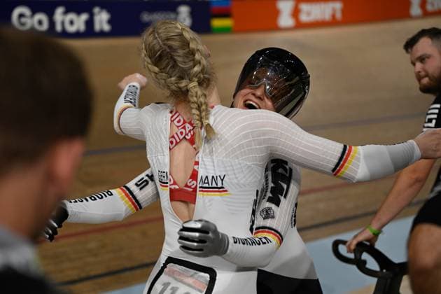 Sport Themen der Woche KW31 Sport Bilder des Tages UCI Cycling World Championships 2023 - Day 2 GLASGOW, SCOTLAND - AUGUST 03: The german women’s sprint team Lea Sophie FRIEDRICH (GER), born 2000; Pauline Sophie GRABOSCH (GER), born 1998; Emma HINZE (GER), born 1997 wins the gold medal in the women s team sprint final during day 2 of the UCI Cycling World Championships 2023 at the Sir Chris Hoy Velodrome of Glasgow on 03.8.2023 in Dumfriesshire Scotland. *** UCI Cycling World Championships 2023 Day 2 GLASGOW, SCOTLAND AUGUST 03 The German womens sprint team Lea Sophie FRIEDRICH GER , born 2000 Pauline Sophie GRABOSCH GER , born 1998 Emma HINZE GER , born 1997 wins the gold medal in the women s team sprint final during day 2 of the UCI Cycling World Championships 2023 at the Sir Chris Hoy Velodrome of Glasgow on 03 8 2023 in Dumfriesshire Scotland Copyright: xBEAUTIFULxSPORTS OliverxKremerx