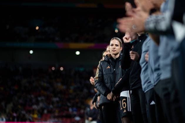 Melanie Leupolz Germany, 18 before the match with the substitutes, AUS, South Korea vs Germany, FIFA Womens World Cup Australia 2023, Match Day 3, Group H, 03 08 2023 AUS, South Korea vs Germany, FIFA Womens World Cup Australia 2023, Match Day 3, Group H, 03 08 2023 Brisbane Copyright: xEibner-Pressefoto Memmlerx EP_MMR
