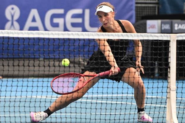 Tamara Korpatsch of Germany returns a ball to Alize Cornet of France during their match at the WTA, Tennis Damen Prague Open 2023 tennis tournament, quarterfinal, on August 4, 2023, in Prague, Czech Republic. (CTKxPhoto MichalxKamaryt) CTKPhotoP2023080405618  CTKPhotoP2023080405618