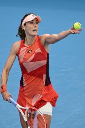 Alize Cornet of France serves to Tamara Korpatsch of Germany during their match at the WTA, Tennis Damen Prague Open 2023 tennis tournament, quarterfinal, on August 4, 2023, in Prague, Czech Republic. (CTKxPhoto MichalxKamaryt) CTKPhotoP2023080405633  CTKPhotoP2023080405633