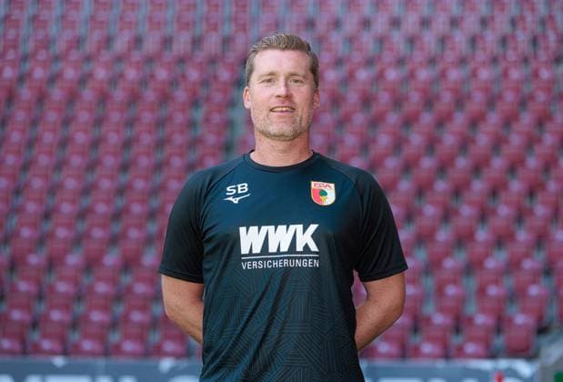 Sebastian Block FC Augsburg 1 BL, portrait date 2023 2024