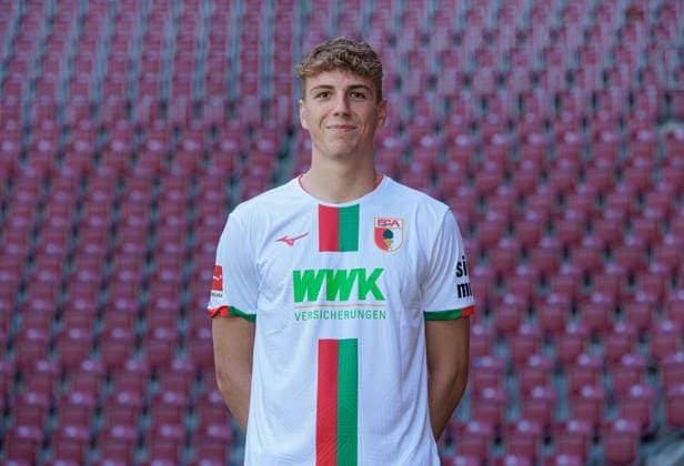 Arne Engels FC Augsburg 1 BL, portrait date 2023 2024