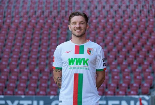 Mads Pedersen FC Augsburg 1 BL, portrait date 2023 2024