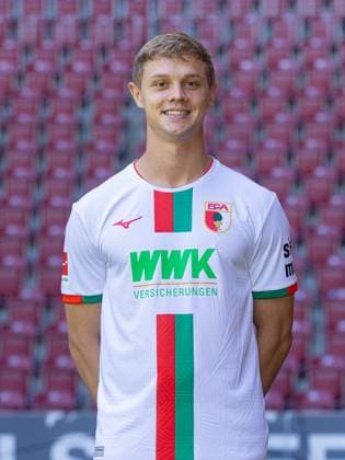 Robert Gumny FC Augsburg 1 BL, portrait date 2023 2024