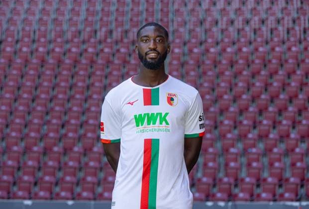 Patric Pfeiffer FC Augsburg 1 BL, portrait date 2023 2024