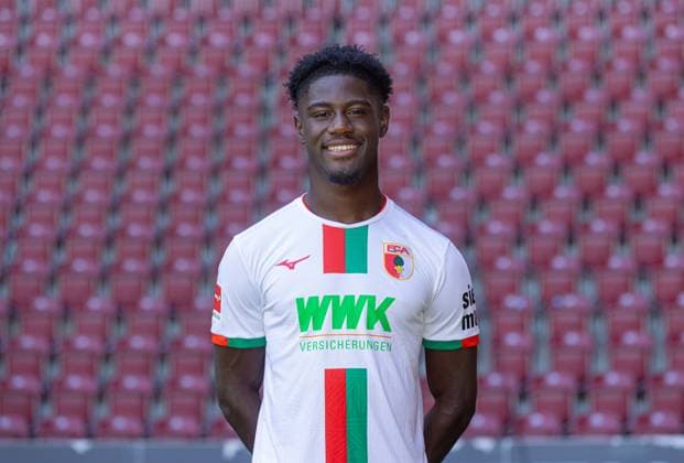 NathanaÃ l Mbuku FC Augsburg 1 BL, Porträttermin 2023 2024