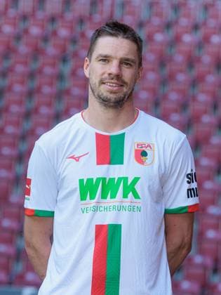 Raphael Framberger FC Augsburg 1 BL, portrait date 2023 2024