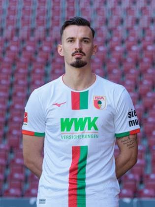 Mergim Berisha FC Augsburg 1 BL, portrait date 2023 2024