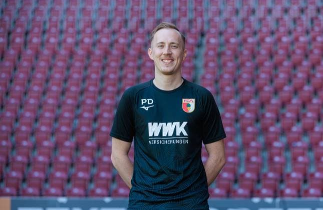 Philipp Dolla FC Augsburg 1 BL, portrait date 2023 2024
