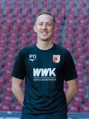 Philipp Dolla FC Augsburg 1 BL, portrait date 2023 2024