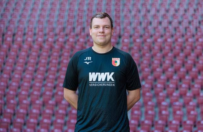 Jan Vincent Reckord FC Augsburg 1 BL, portrait date 2023 2024