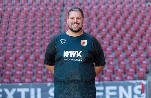 Christoph Schade FC Augsburg 1 BL, portrait date 2023 2024