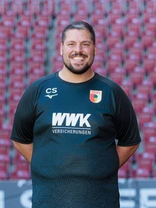 Christoph Schade FC Augsburg 1 BL, portrait date 2023 2024