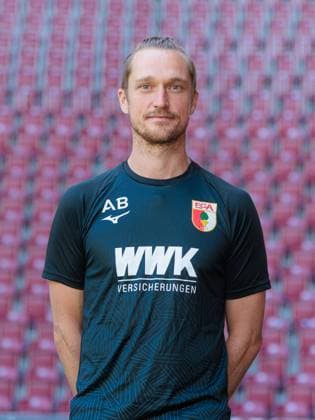Andreas Bäumler FC Augsburg 1 BL, portrait date 2023 2024