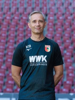 Dr Karsten Bogner FC Augsburg 1 BL, portrait date 2023 2024