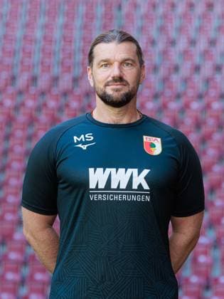 Michael Schweika FC Augsburg 1 BL, portrait date 2023 2024