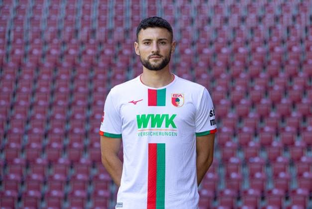 Maximilian Bauer FC Augsburg 1 BL, portrait date 2023 2024