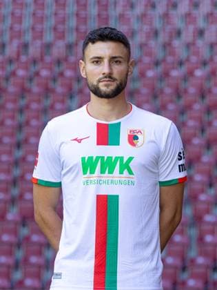 Maximilian Bauer FC Augsburg 1 BL, portrait date 2023 2024