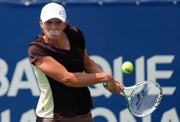 August 4, 2023, Montreal, Quebec, Canada: National Bank Open at IGA Stadium ,Montreal,Quebec,Canada on August-04-2023.Iga swiatek from poland during training at the WTA, Tennis Damen 1000 series national bank open tournament. Montreal Canada - ZUMAl128 20230804_zap_l128_005 Copyright: xPatricexLapointex