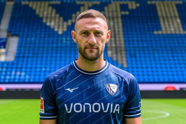 Ivan Ordets VfL Bochum 1 BL, portrait date 2023 2024 Bochum Vonovia Ruhrstadion North Rhine Westphalia Germany Team2