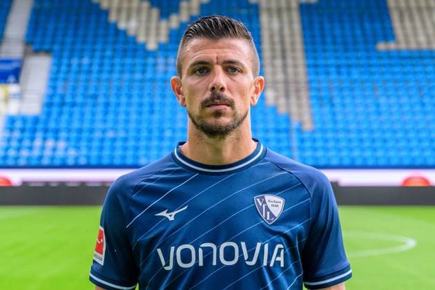 Anthony Losilla VfL Bochum 1 BL, portrait date 2023 2024 Bochum Vonovia Ruhrstadion North Rhine Westphalia Germany Team2